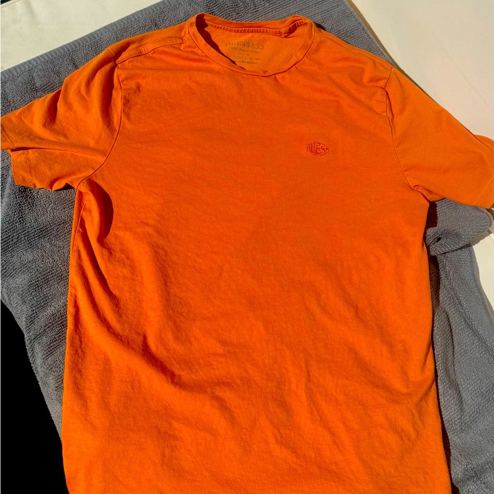 Guess Men’s Orange T-Shirt